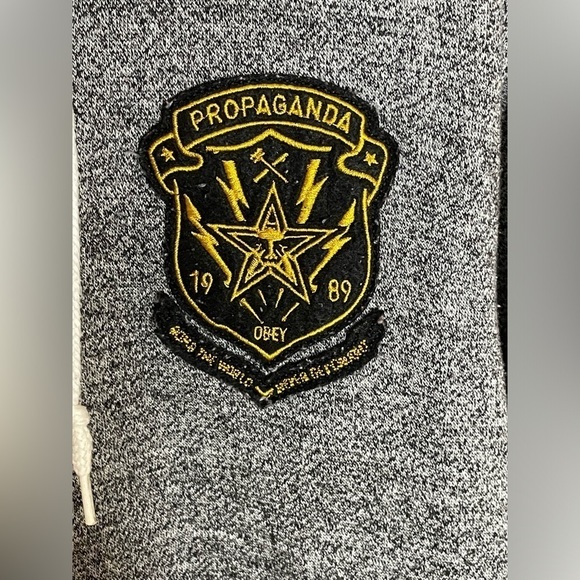 OBEY Propaganda Hoodie Large Bomb The World Never Get Caught​​​​​​​​​​ - Picture 14 of 15
